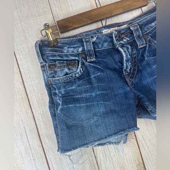 1921  Western Glove Cut Off Denim Shorts - Picture 7 of 12